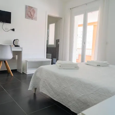 Casa de hóspedes Sweethome - Morada Torpè