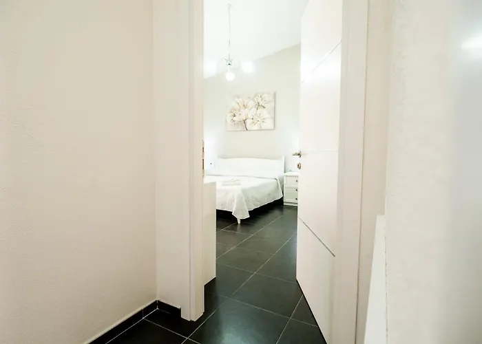 Guest house Sweethome - Morada 3*