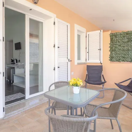 Sweethome - Morada Pensionat